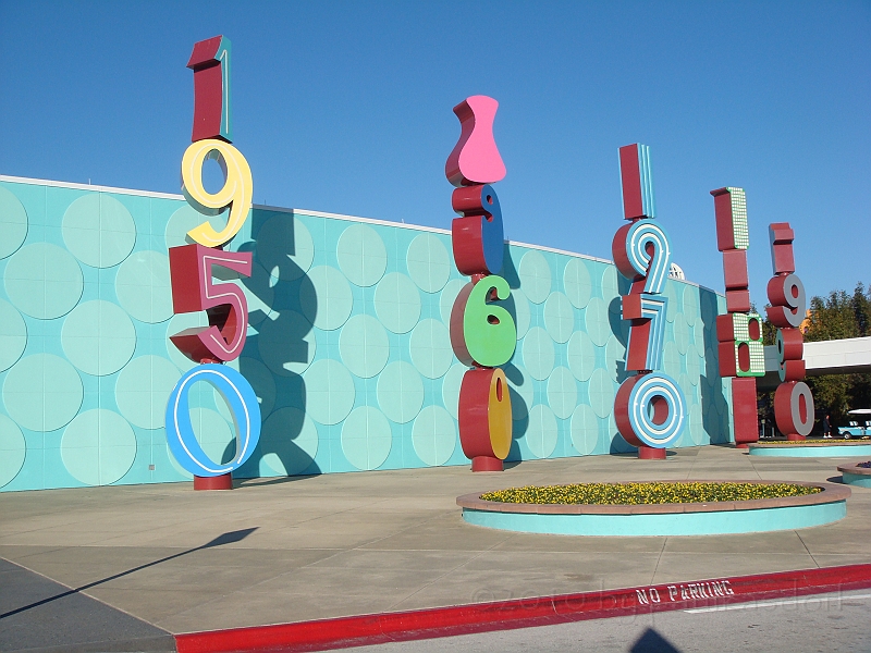 Florida [2010 Jan] 174.JPG - Scenes from Pop Century Resort at Disney World